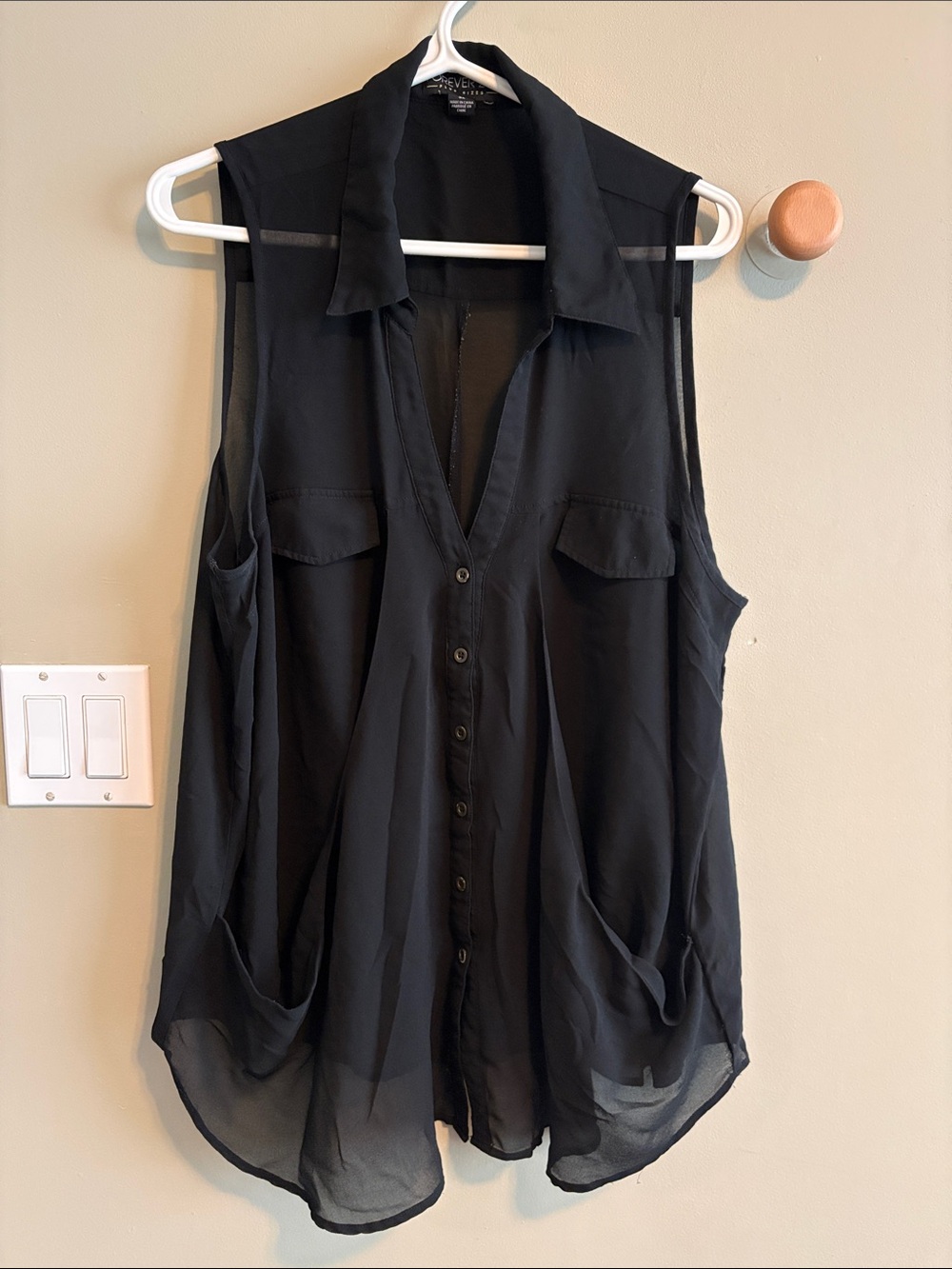Forever 21 Black Sheer Sleeveless Button-Front Blouse